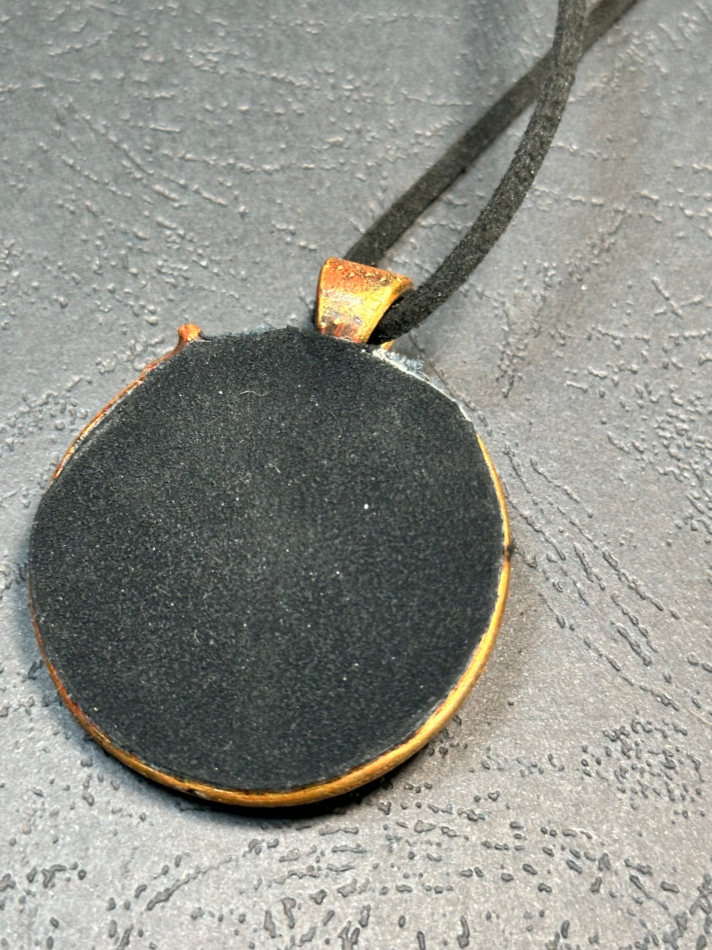 Pendentif prêtresse japonaise