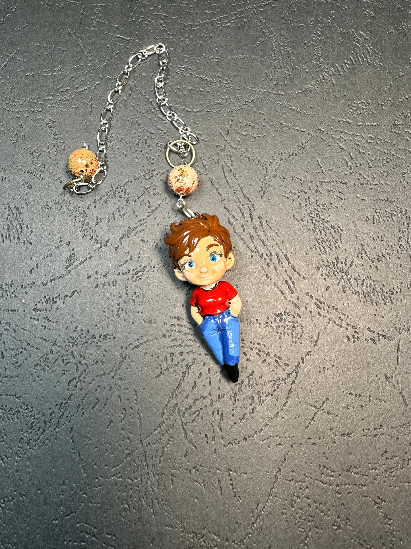 Pendule Personnalisée chibi