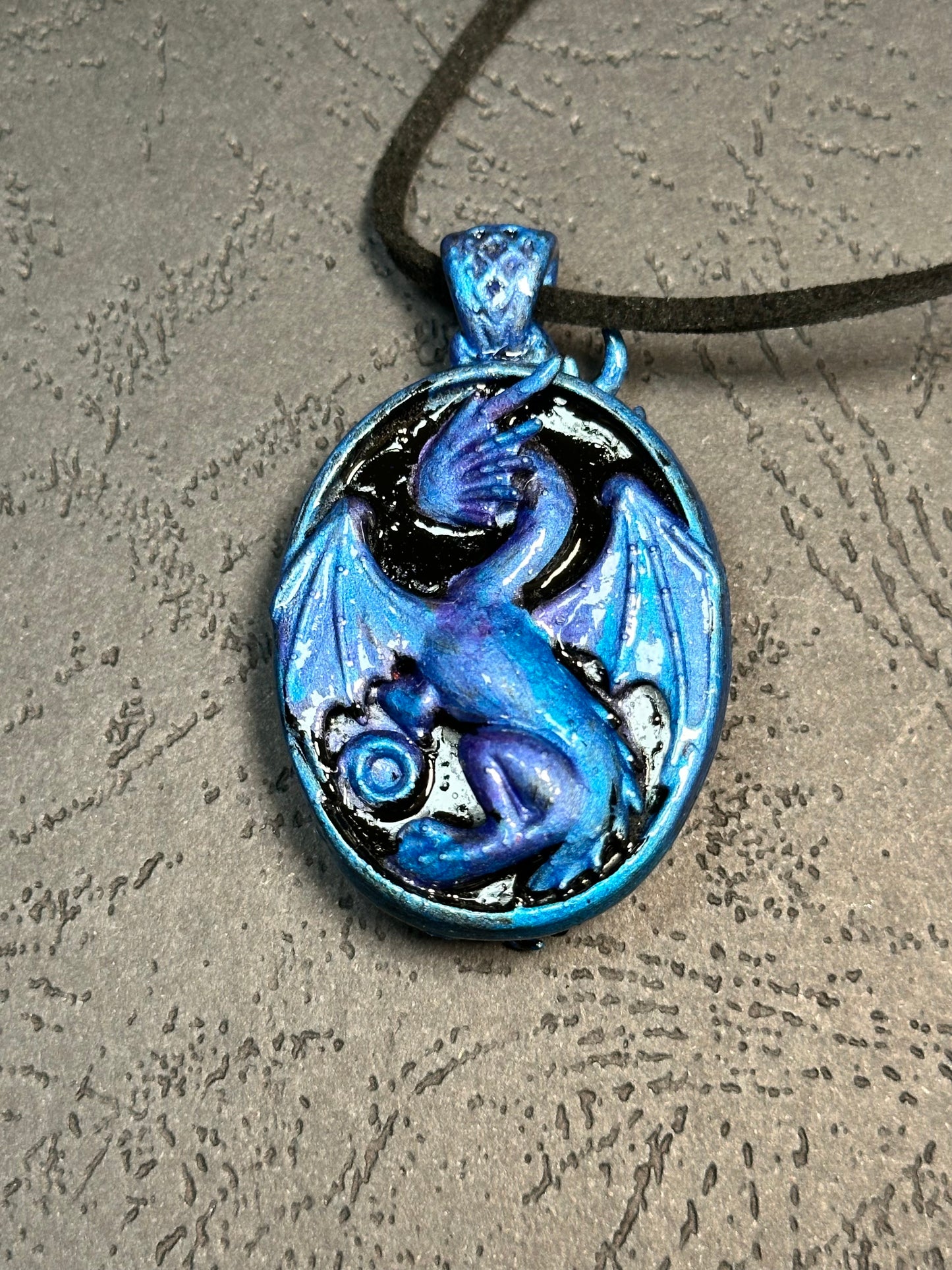 Pendentif dragon des glaces