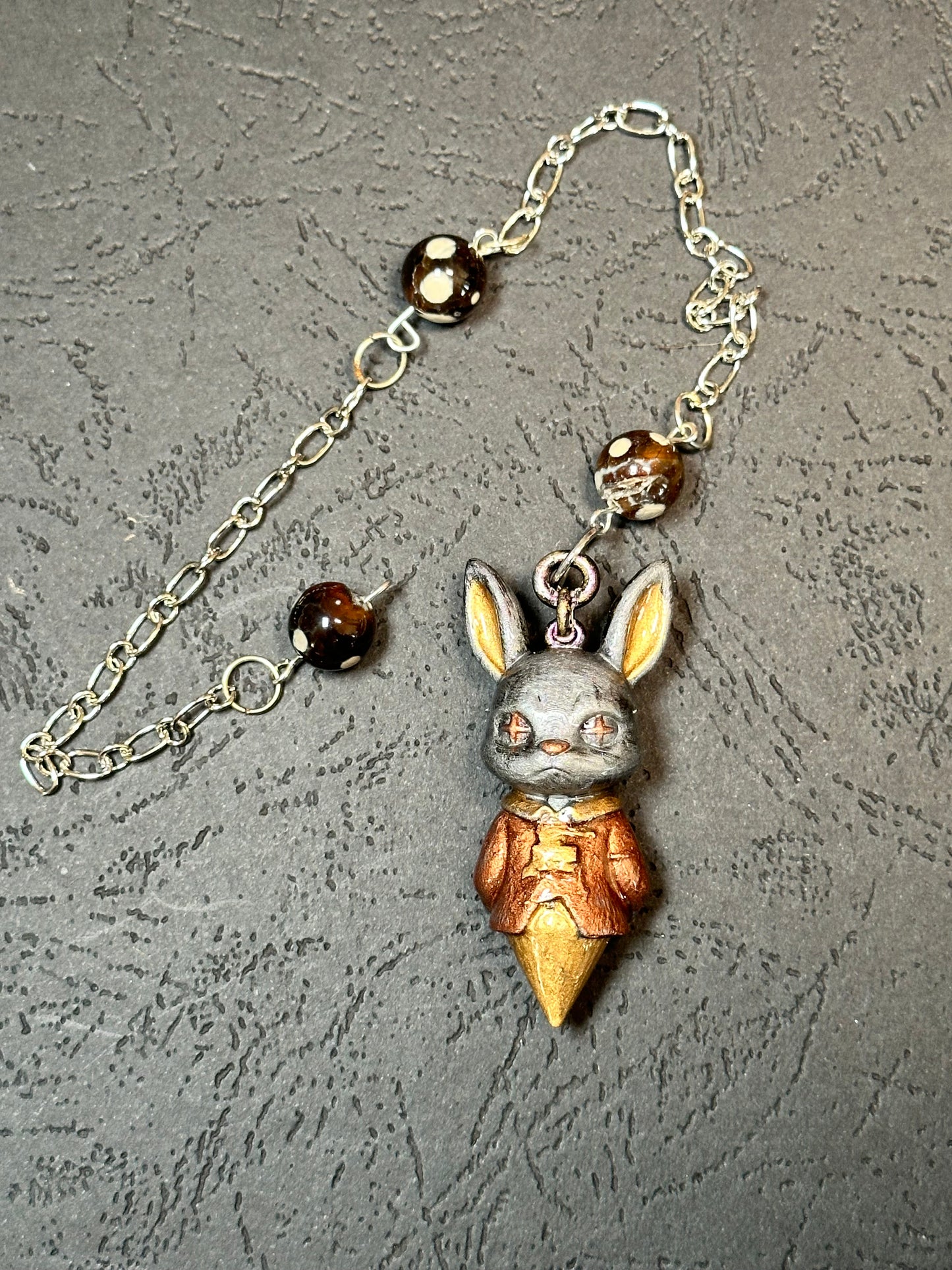 Pendule Lapin steampunk