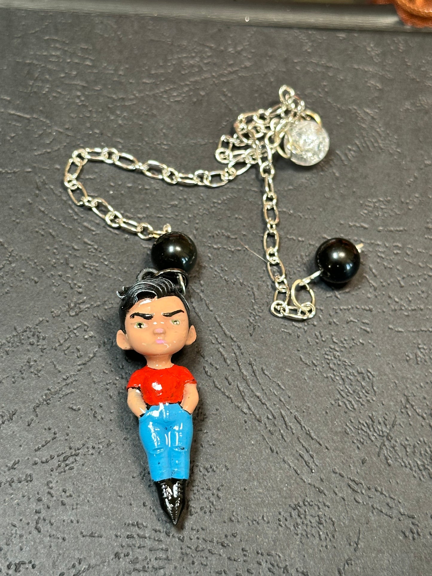 Pendule Personnalisée chibi