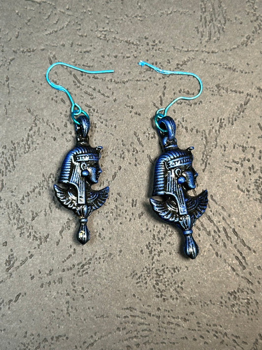 Boucle d’oreille Isis